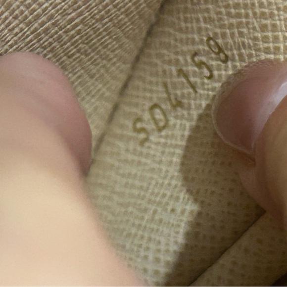 Louis Vuitton multi Pochette Accessories - Picture 16 of 16